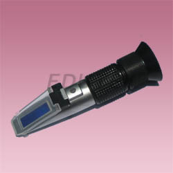 HAND REFRACTOMETER WITH IMPORTED OPTICS